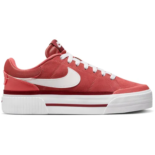 Nike Court Legacy Lift Sneaker Damen - Größe 40 in adobe-white-team red-dragon red - Sneaker aus weichem Veloursleder mit Plateau-Zwischensohle; ideal für einen stylishen Look und hohen Tragekomfort.