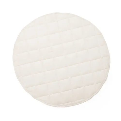 Kids Concept Spielteppich Ø 100 cm - Off-White, rund - Der vielseitige Spielteppich ist ideal für Tipi-Spielzelte und Babygyms. Faltbar und leicht zu transportieren, sorgt er für Spielspaß überall. Waschbar bei 30°, aus 100% Baumwolle mit Polyesterfüllung.