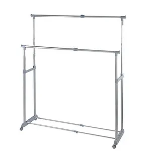 WENKO Kleiderständer Twin Bars - Drohnen Zubehör: Stabiler Garderobenständer mit verstellbaren Kleiderstangen, ideal für platzsparende Kleideraufbewahrung und transportabel dank Rollen.