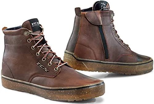 TCX Dartwood Wasserdichte Motorradschuhe, braun, Größe 48 - Robuste Motorradschuhe aus Narbenleder mit wasserdichter Membran, ideal für den Alltag. Mit D3O-Verstärkungen und optimierter Flexibilität für höchsten Tragekomfort.