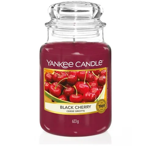 Black Cherry Duftkerze 623g - Kerze mit verführerischem Kirschen-Duft, ideal für einen sommerlichen Duftgenuss in Ihrem Zuhause. Die perfekte Kombination aus Kirsche und Zimt sorgt für eine angenehme Atmosphäre.