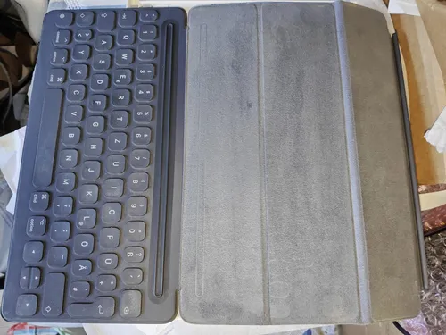 Apple iPad Smart Keyboard QWERTZ Charcoal Gray A1829 - Taschen & Hüllen, hochwertiges Apple Smart Keyboard für ein optimales Tipp-Erlebnis und Schutz für Ihr iPad.