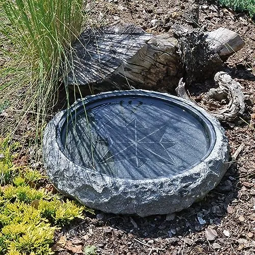 CLGarden Granit Vogeltränke Windrose Ø 35cm – Stilvolle Wasserschale für Vögel - Verleihen Sie Ihrem Garten mit dieser eleganten Granit Vogeltränke einen besonderen Charme. Ideal für Vögel und Insekten, frostsicher und robust, sorgt sie für erfrischende Wasserstellen an heißen Tagen.