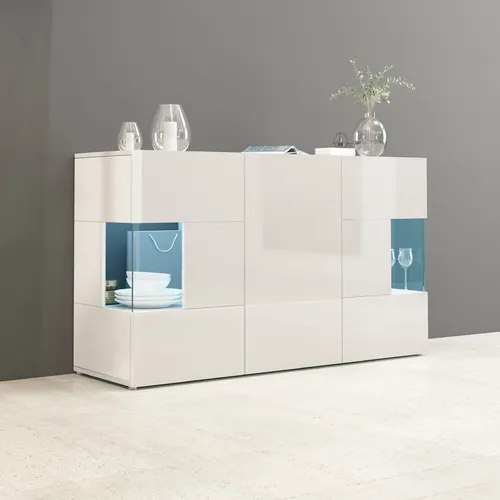 INOSIGN Sideboard "Egypt" – Hochglanz Kommode mit Glaseinsätzen - Elegantes Sideboard in Weiß hochglanz, 135 cm breit, mit 3 Türen, davon 2 mit Glaseinsatz. FSC-zertifiziert und ideal für moderne Wohnräume.
