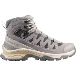 SALOMON Damen Trekkingstiefel QUEST ECHO GTX W Gull/PALOMA/Bog - Leichter und robuster Hikingschuh mit GORE-TEX für wasserdichten Komfort. Perfekt für mehrtägige Wanderungen, bietet er Stabilität und Agilität dank der Salomon Advanced Chassis™-Technologie.