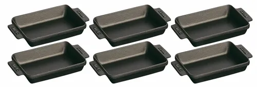Staub Gastro Set 6-er Sur la Table Minis Kochgeschirr 15 cm - 6er Set Mini Auflaufform, 15 x 11 cm in schwarz, ideal für portionsweise Zubereitung und Servieren. Emaillierter Guss sorgt für gleichmäßige Wärmeverteilung und erhält Nährstoffe. Geeignet für alle Herdarten, auch Induktion.