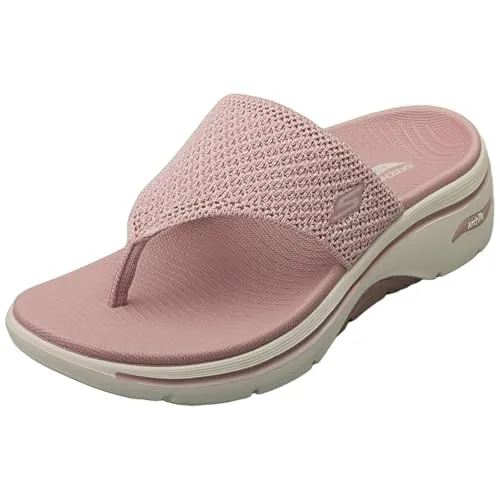 Skechers Go Walk Arch Fit 2.0 Sandale Carrie, Lila, 42 EU - Erleben Sie die Skechers Go Walk Arch Fit 2.0 Sandale – ideal für Komfort und Unterstützung. Mit schnell trocknendem Obermaterial und flexibler Laufsohle bietet sie perfekten Halt und ist zudem maschinenwaschbar.