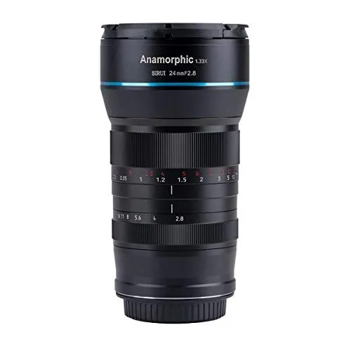 SIRUI 24 mm F2,8 1,33X Anamorphic Cine-Objektiv - Anamorphes 24mm-Objektiv für M4/3-Kameras: Ideal für GH5/GH6 und BMPCC, bietet es ein 2.4:1-Breitbildformat mit beeindruckenden Effekten und optimierten Nahfokus für kreative Aufnahmen.