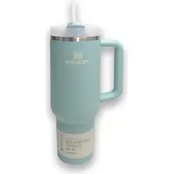 Stanley Cup H2.0 Flowstate Trinkflasche 1.18L mit Strohhalm - Thermobehälter, BPA-freier Kunststoff, klickbarer Strohhalm für einfaches Trinken unterwegs und ideales Volumen von 1,18L.