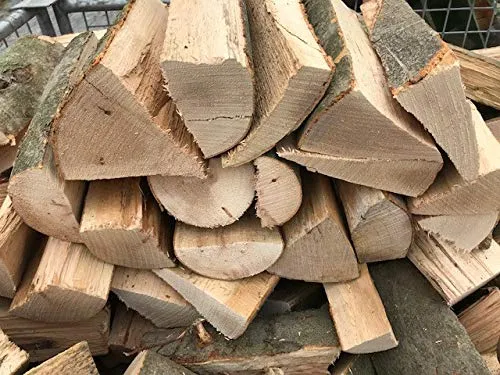 20kg Trockenes Kaminholz Mix - Laubholz aus der Layenmühle - Brennstoffe: Hochwertiger Laubholz-Mix (Buche, Eiche, Esche) für effizientes und sauberes Feuer, ideal für gemütliche Abende am Kamin.