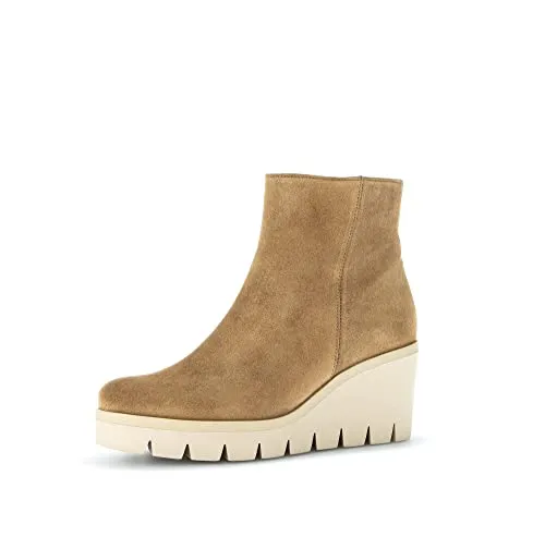 Gabor Damen Keilstiefeletten Lion (Panna) - Wanderschuhe mit warmem Flauschfutter und Wechselfußbett, ideal für den Winter. Der 7 cm hohe Keilabsatz sorgt für optimalen Tragekomfort.