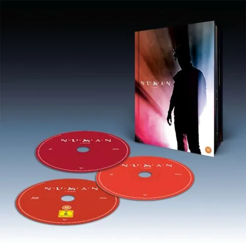 1,000: Live at the Electric Ballroom (2CD+BR) - Pop-Album mit Live-Aufnahmen, bietet ein einzigartiges Konzerterlebnis und exklusive Bonusinhalte auf Blu-ray.