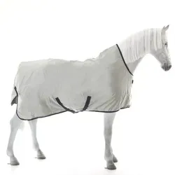 Bucas Outdoordecke 0g Power Turnout Light High Neck - Regendecke für Pferde, ideal für wechselhaftes Wetter. Mit hochwertigem ballistischem Nylon, wasserdicht und atmungsaktiv, bietet sie optimalen Komfort und Schutz bei jedem Wetter.