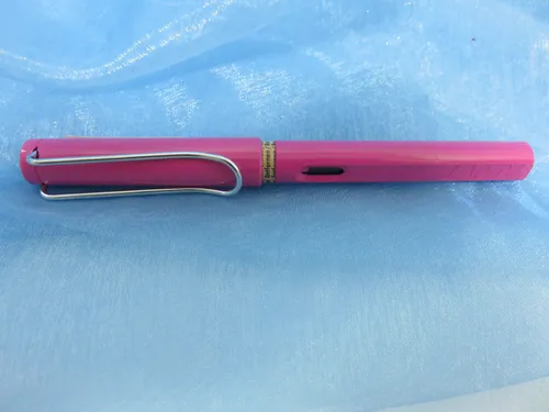 Lamy - Füllfederhalter * Füller * Safari * Fb: Pink * Feder: Linkshänder 1226172