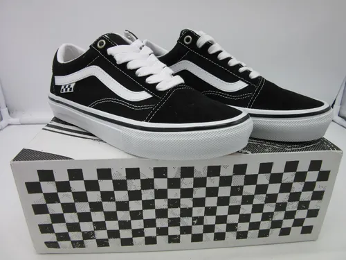 Vans Herren Skate Old Skool schwarz - Skateboardschuhe Gr. 37 - Sneaker für Herren in Schwarz, ideal für Skateboarding und Freizeit, mit klassischem Design und robustem Material für langlebigen Tragekomfort.