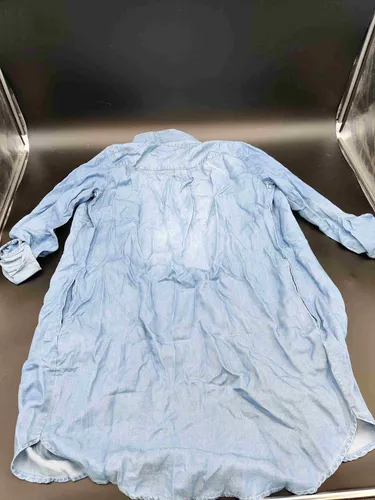 VERO MODA Female Jeanskleid - Stilvolles kurzes Kleid in Größe M - Damenmode: Trendiges Jeanskleid in Größe M, perfekt für lässige Anlässe und den Sommer. Bequem und vielseitig kombinierbar.