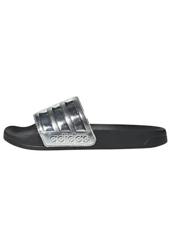 adidas Unisex Adilette Shower Slides Flipflop, core Black/Silver met., 37 EU - Dusch- & Badeschuhe für Herren mit regulärer Passform, Synthetikriemen und komfortablem, vorgeformtem Fußbett für ultimativen Tragekomfort.