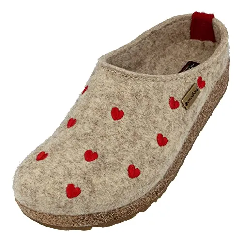 HAFLINGER Grizzly Cuoricini Filzpantoffel - Bequem und warm für Zuhause - Hausschuhe aus hochwertigem Schurwollfilz mit anatomischem Kork-Latex-Fußbett für optimalen Halt und Fußgesundheit. Rutschfeste Sohle für sicheres Auftreten.