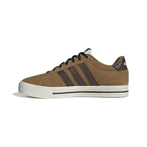 Adidas Unisex Daily 4.0 Schuhe - Bronze Strata/Dark Brown/Off White, 47 1/3 EU - Stylische Unisex-Schuhe mit regulärer Passform und robustem Obermaterial. Ideal für den täglichen Einsatz, bestehen zu 20 % aus recycelten Materialien.