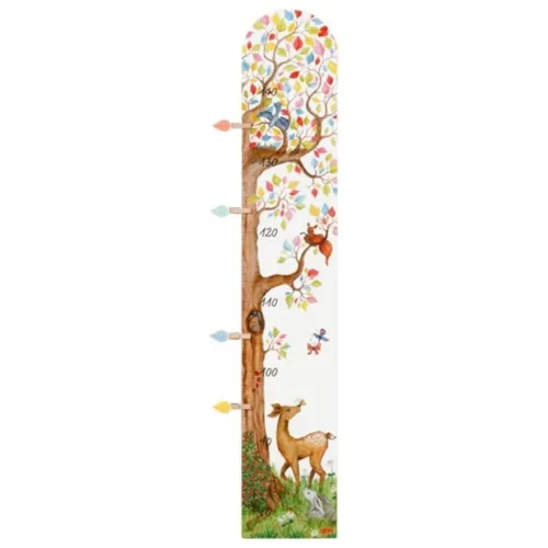 goki Messlatte "Auf der Lichtung" - Schöne Holz-Messlatte für Kinder mit einem liebevollen Waldmotiv, ideal zur Wandmontage. Misst von 90 cm bis 140 cm und begleitet Ihr Kind beim Wachsen.