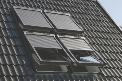 Velux Rollladen Solar SSL CK02 0000K (für CK02, C02) 5424 - Hochwertiger Rollladen für GGU, GGL, GPU, GPL, GHU, GHL. Bietet optimalen Hitzeschutz und einfache Montage. Mit Funk-Wandschalter für komfortable Bedienung. Robuste Qualität mit bis zu 7 Jahren Garantie.