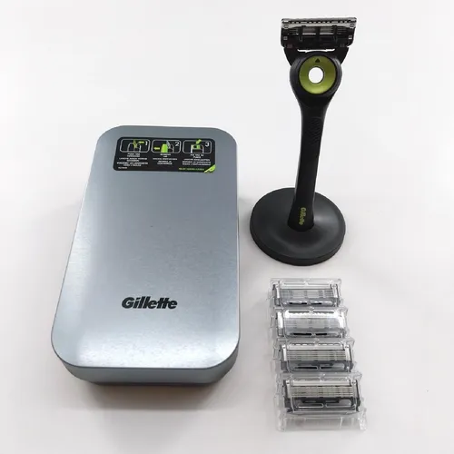 Gillette Rasierer Herren Rasur Set Modell Labs Magnetische Basis mit 5 Ersatzkli