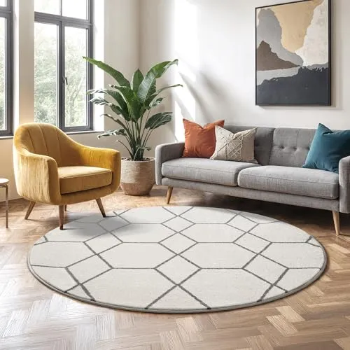 SANAT Wohnzimmerteppich – Pflegeleicht und stilvoll – Rund, 120 cm, Creme - MODERNES DESIGN: Der geometrische Trellis-Muster-Teppich ergänzt jeden Einrichtungsstil und sorgt für Gemütlichkeit. Ideal für Wohnzimmer, Flure und mehr. PFLEGELEICHTE QUALITÄT: Die strapazierfähigen Fasern sind schmutzabweisend und einfach zu reinigen.