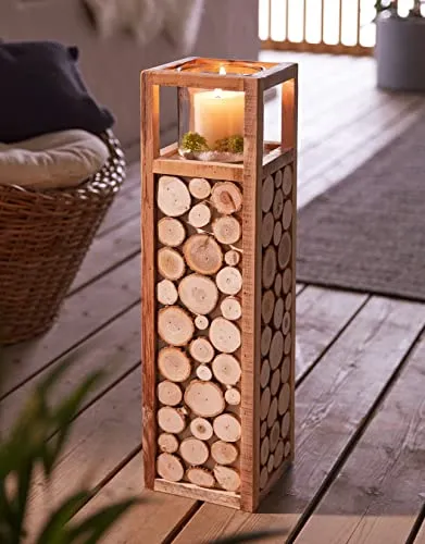 Dekoleidenschaft Bodenwindlicht "Holzscheiben" – Hochwertige Holzsäule mit Glaszylinder - Windlichter für Indoor, 58 cm hoch, aus natürlichem Holz mit einem einzigartigen Holzscheiben-Motiv – ideal für stimmungsvolle Beleuchtung.