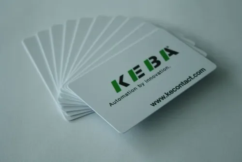 Keba RFID-Karte 096089 für Wallbox, 10 Stück - Wallboxen, ermöglicht autorisiertes Laden ohne App und hat eine praktische Schlaufe für den Schlüsselanhänger.