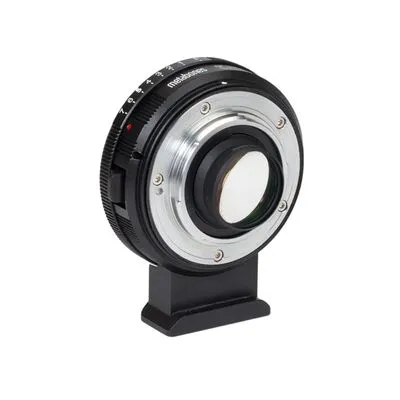 Metabones Nikon G an BMPCC4K Speed Booster ULTRA 0.71x Adapter - Zubehör für Kameraobjektive, optimiert die Lichtstärke und verbessert die Bildqualität für kreative Filmprojekte.