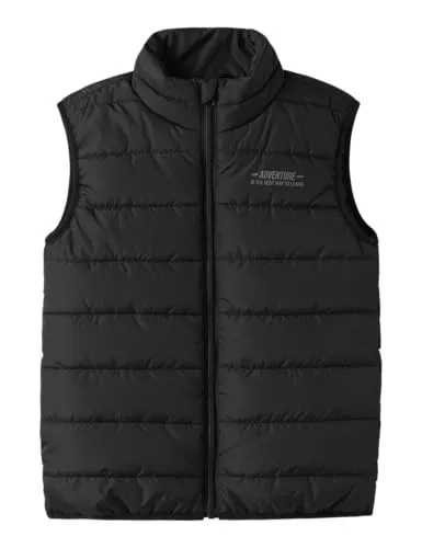 Name It Steppweste NKMMYLANE VEST BASIC NOOS schwarz 152 EU - Stylische Steppweste in Schwarz, ideal für lässige Outfits. Pflegeleicht, mit Reißverschluss und praktischen Eingrifftaschen – der perfekte Begleiter für jede Gelegenheit.