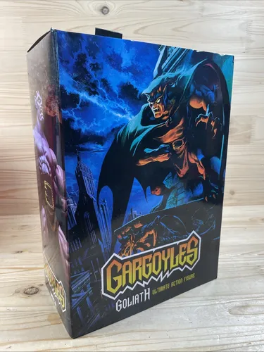 Gargoyles Goliath 7 Zoll Actionfigur - Actionfigur des ikonischen Goliath aus der beliebten Serie Gargoyles. Ideal für Sammler und Fans, detailgetreu und hochwertig verarbeitet für den perfekten Look.