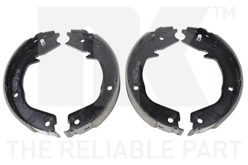 Bremsbackensatz Feststellbremse Hinterachse für MITSUBISHI PAJERO III - Bremsbacken für sichere Bremsleistung, speziell für die Hinterachse des MITSUBISHI PAJERO III. Hohe Qualität von NK, ideal für zuverlässige Bremsanlagen.