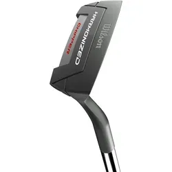 Wilson Chipper Harmonized - Perfekter Chipper für Golfer - Der Wilson Chipper Harmonized ist ideal für kurze Schläge im kritischen Bereich von 20-25 Metern. Mit seiner speziellen Geometrie und rutschfestem Griff sorgt er für präzise Spielbarkeit und maximalen Komfort auf dem Golfplatz.