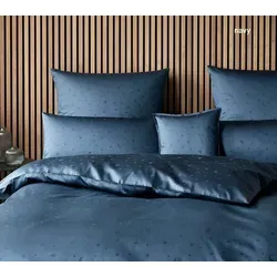 Elegante Bettwäsche Stars - 155x220 cm + 40x80 cm navy - Bettwäsche in stilvollem Nachthimmel-Motiv aus hochwertigem Mako-Satin, nachhaltig produziert und schadstofffrei nach OEKO-TEX® Standard 100. Ideal für ein exklusives Schlafzimmer-Ambiente.