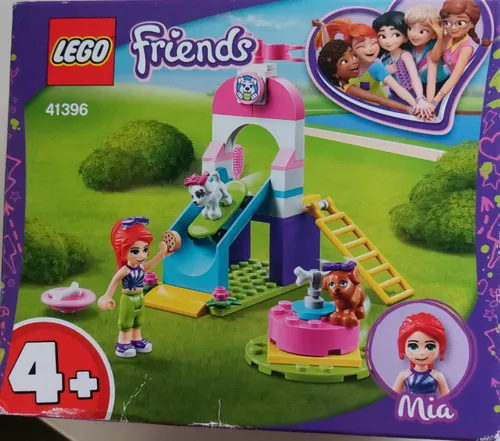 LEGO 41396 Friends Welpenspielplatz - Spielset mit Mia und 2 Hunden, fördert Kreativität und Selbstvertrauen für Kinder ab 4 Jahren