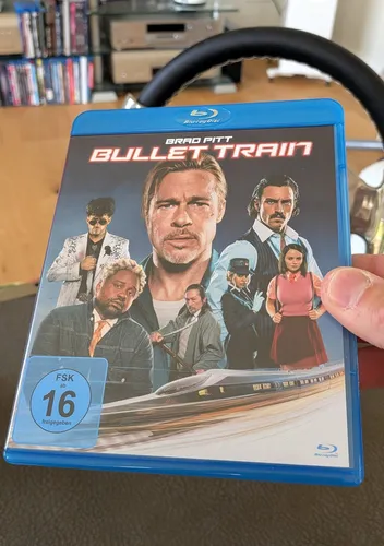 Bullet Train [Blu-ray] - Brad Pitt & Sandra Bullock