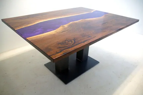 Epoxidharz Tisch aus echtem Holz – Maßanfertigung - Hochwertiger Esstisch aus Holz mit einzigartiger Epoxidharz-Oberfläche. Ideal für moderne Esszimmer, robust und individuell gestaltbar. Maße: 100x100 cm.
