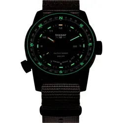 Traser H3 - 111400 - Armbanduhr - Herren - Solar - P68 Pathfinder Solar - Herrenuhren mit Swiss Made Solarwerk und trigalight Selbstleuchttechnologie für optimale Sichtbarkeit bei Nacht. Robustes Design, 10 ATM wasserdicht und ideal für Abenteuer.