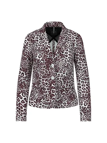Marc Cain Leo Print Jackenblazer - Sportlicher Blazer aus weichem Jersey-Material mit taillierter Form. Das stylische Leo-Muster und die klassischen Details wie Revers und Knopfleiste sorgen für einen modischen Look. Ideal für jeden Anlass.