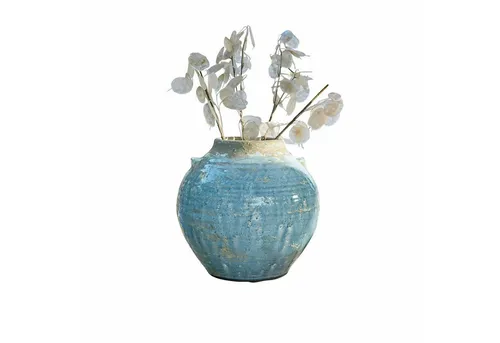 Mirabeau Tischvase Trevigno blau - Handgefertigte Terrakotta-Vase mit einzigartiger Glasur. Jedes Stück ist ein Unikat und setzt dank seines zarten Blautons stilvolle Akzente in jedem Raum. Ideal für Trockenblumen oder als dekoratives Element.