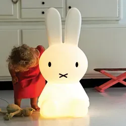 Mr Maria - Miffy XL Design Light Kinderleuchte - Niedliche Kinderlampe für das Kinderzimmer, die Freude und gute Laune bringt – ideal für kleine Träumer!