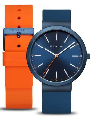Bering Quarzuhr Bering Classic blau glänzend 10141-397 - Armbanduhren - Elegante Damenuhr mit blau glänzendem Edelstahlgehäuse, Saphirglas und komfortablem Silikonarmband für perfekten Tragekomfort.