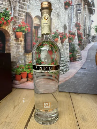 Marzadro Grappa Anfora – Edler Grappa aus Terrakotta - Grappa aus dem Trentino, in Terrakotta gelagert für ein einzigartiges Aroma. Ideal für Kenner und Liebhaber feiner Spirituosen.