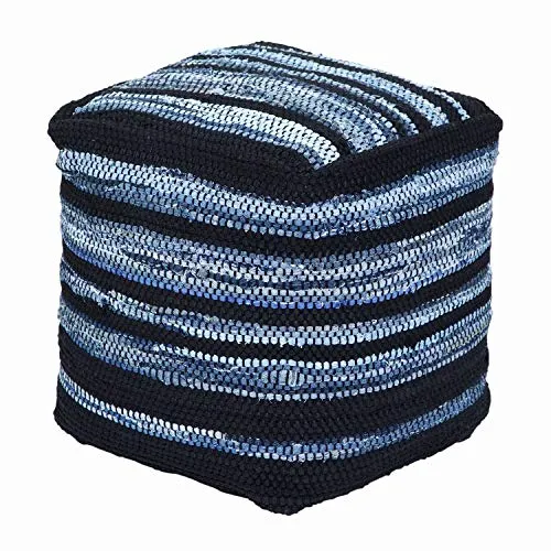 Homescapes Sitzwürfel Texas 40x40 cm – Blauer Denim Hocker mit Sitzsack-Füllung - Stylischer Sitzwürfel im Streifen-Look aus recycelten Jeans-Resten, ca. 40 x 40 cm. Individuelles Design und angenehme Haptik machen ihn zum idealen Wohnaccessoire für gemütliche Stunden.