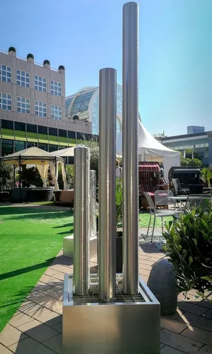 Köhko® Springbrunnen Zylinder 180 cm mit LED-Beleuchtung - Eleganter Gartenbrunnen aus Edelstahl V2A, sorgt für Entspannung und Atmosphäre mit integrierter LED-Beleuchtung und leistungsstarker Pumpe.