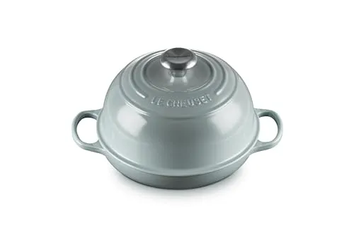 Le Creuset Emaillierter Gusseisen Brotofen, Meersalz - Kasserollen mit außergewöhnlicher Wärmeverteilung, entwickelt für perfekte Brotkrusten dank dampfzirkulierendem Deckel und pflegeleichter Glasur.