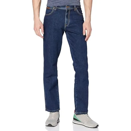 Wrangler Herren Texas Straight Jeans Darkstone 48W/34L - Moderne Jeans mit klassischer Eleganz, bequem sitzend auf der Taille, ideal für jeden Anlass. Authentischer Texas-Fit mit 5 Hosentaschen und ikonischen Wrangler-Details.