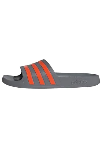 adidas Aqua Slides Sandale - Leichte Sandalen mit Cloudfoam-Fußbett, perfekt zum Relaxen nach dem Training oder für den Einsatz am Schwimmbad.