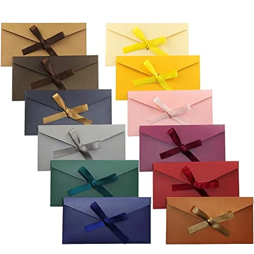 TYFYH 24 Stück Kraftpapier Umschläge, Retro Kraftpapier Perlglanzpapier Umschlag Farbige Umschlag mit Bändern für Party-Geschenkkarten Grußkarten Einladung (12 Farben)